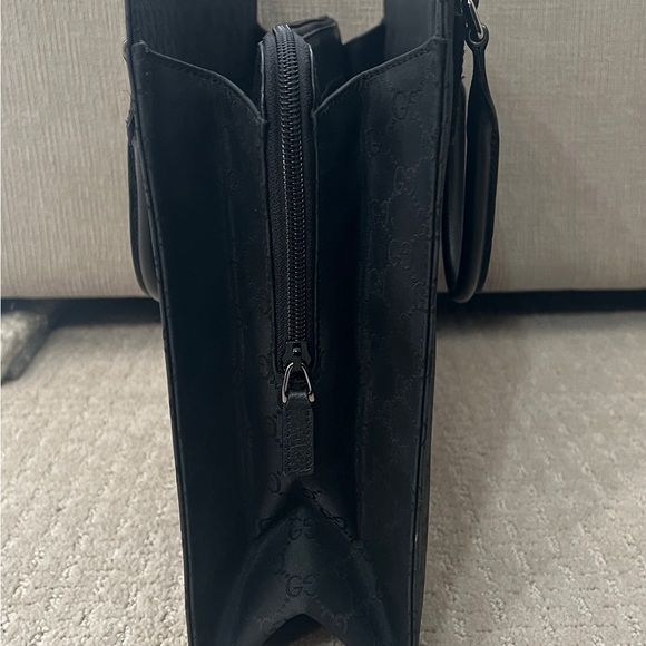 GUCCI BLACK GG Monogram Nylon and Leather Top Zip - Picture 3 of 12